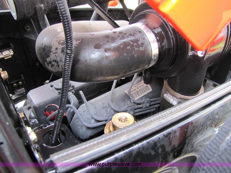 image for item 3190 2008 Kioti DK55 tractor with loader