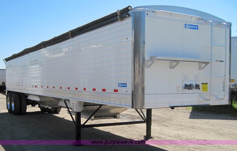 image for item 4120 2009 Stoughton AHV-421T-AR-A 42' grain hopper trailer