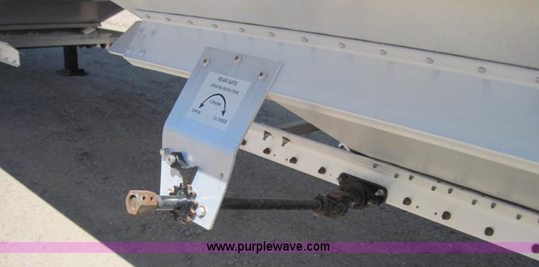 image for item 4120 2009 Stoughton AHV-421T-AR-A 42' grain hopper trailer