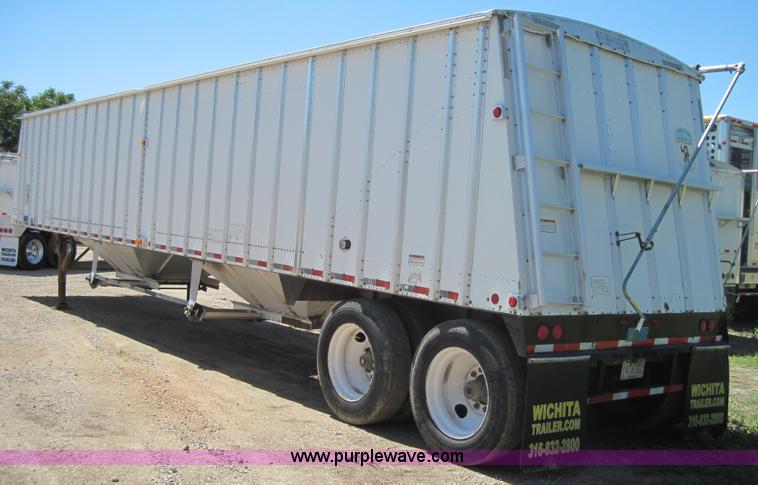 image for item 4124 1996 Merritt 43' grain hopper trailer