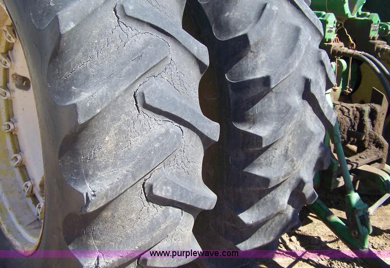 image for item 4134 1976 John Deere 4630 tractor