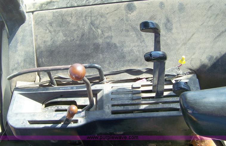 image for item 4134 1976 John Deere 4630 tractor