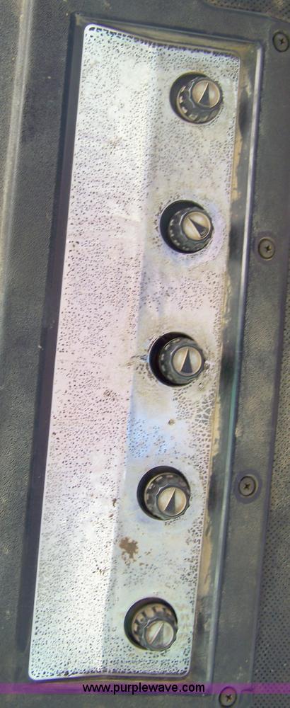 image for item 4134 1976 John Deere 4630 tractor