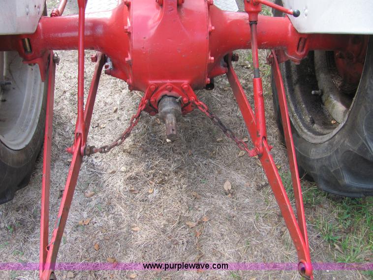 image for item 4905 Ford 9N tractor