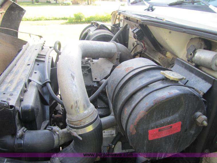 image for item 5208 1999 International 8100 semi truck