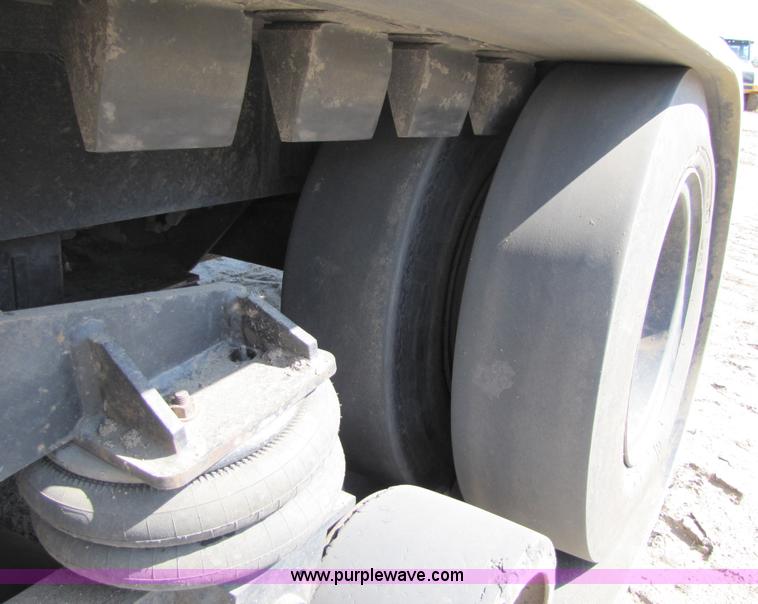 image for item 5783 1987 Cat Challenger 65 tractor