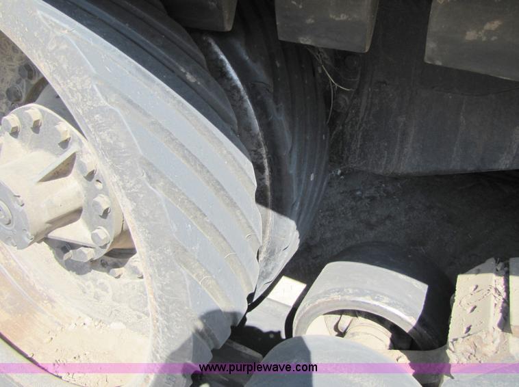 image for item 5783 1987 Cat Challenger 65 tractor