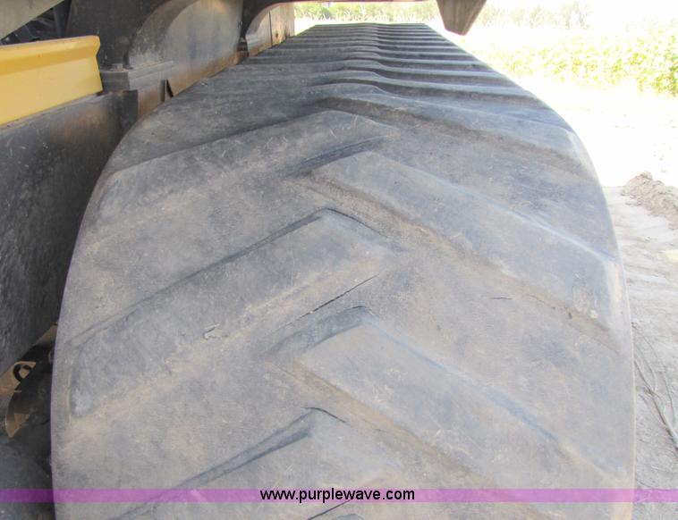 image for item 5783 1987 Cat Challenger 65 tractor