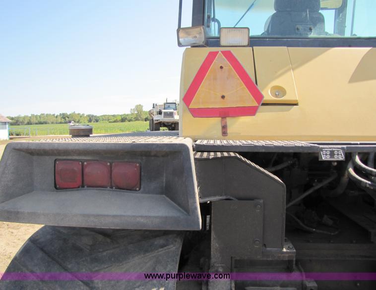 image for item 5783 1987 Cat Challenger 65 tractor