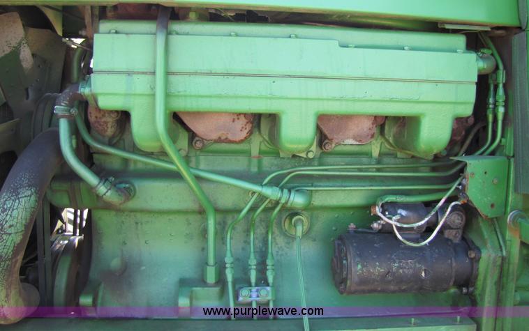 image for item 5784 1971 John Deere 4620 tractor