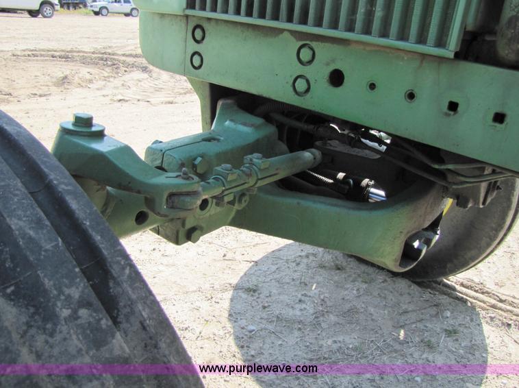 image for item 5784 1971 John Deere 4620 tractor