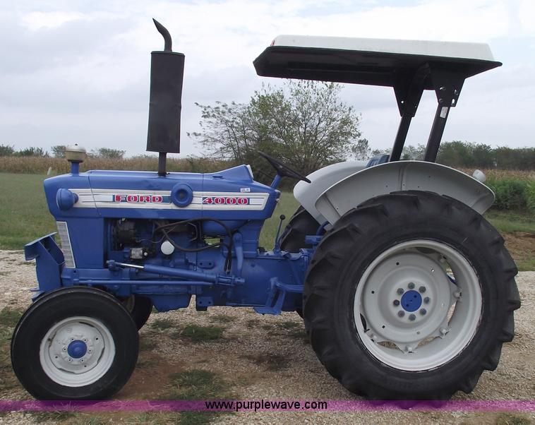 image for item 5792 1965 Ford 4000 tractor