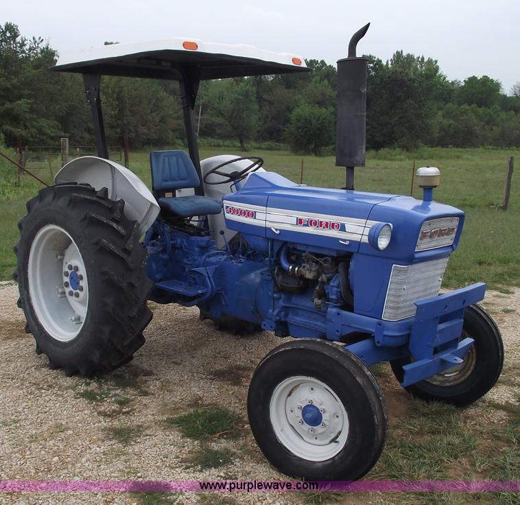 image for item 5792 1965 Ford 4000 tractor