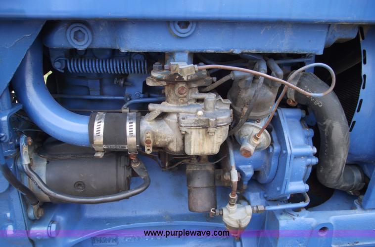 image for item 5792 1965 Ford 4000 tractor