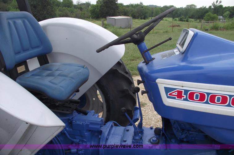 image for item 5792 1965 Ford 4000 tractor