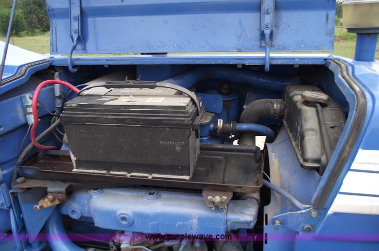 image for item 5792 1965 Ford 4000 tractor