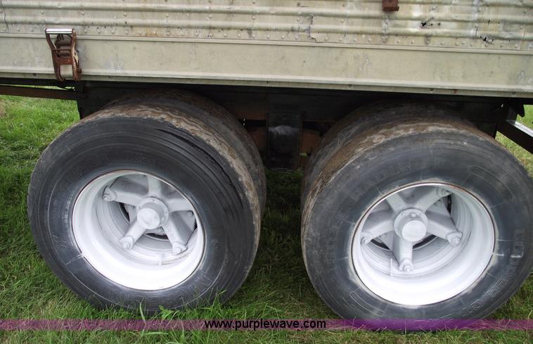 image for item 5811 1962 Highway 45' walking floor trailer