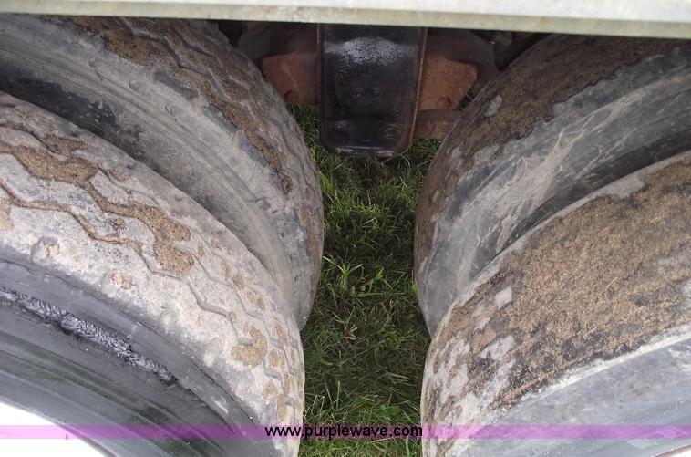 image for item 5811 1962 Highway 45' walking floor trailer