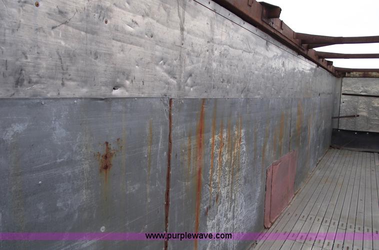 image for item 5811 1962 Highway 45' walking floor trailer