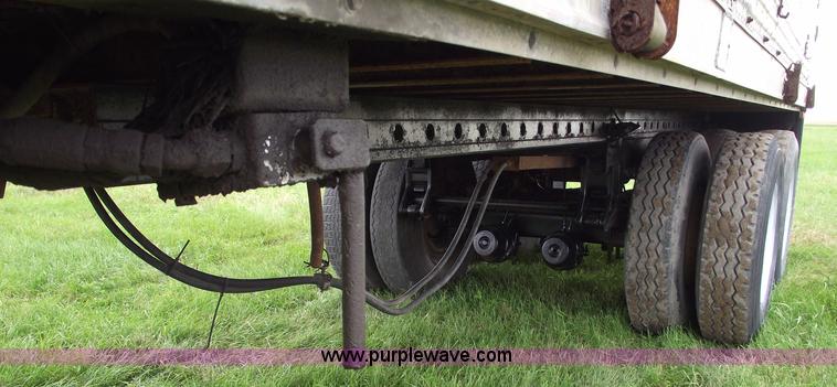 image for item 5811 1962 Highway 45' walking floor trailer