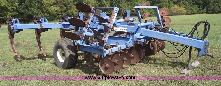 image for item 5841 DMI TIger 2 mulch ripper