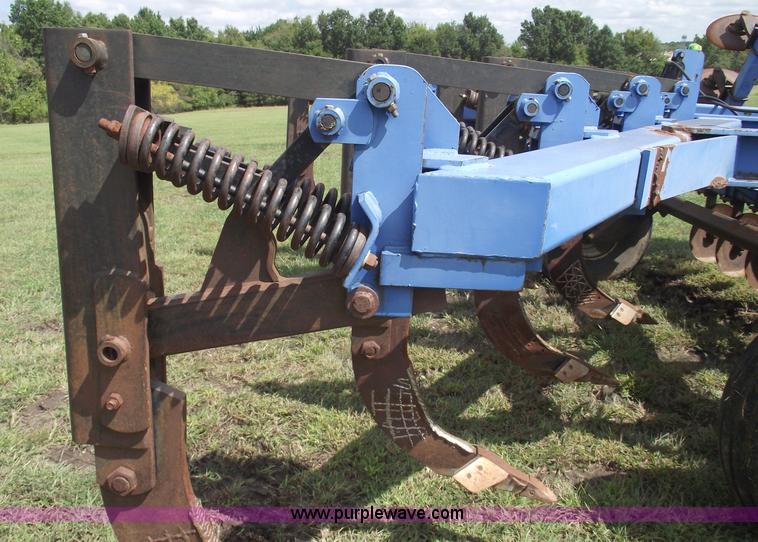 image for item 5841 DMI TIger 2 mulch ripper