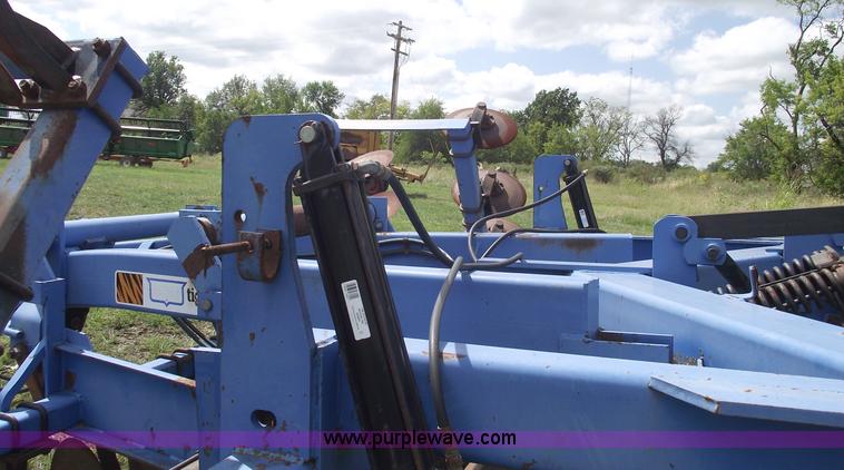 image for item 5841 DMI TIger 2 mulch ripper