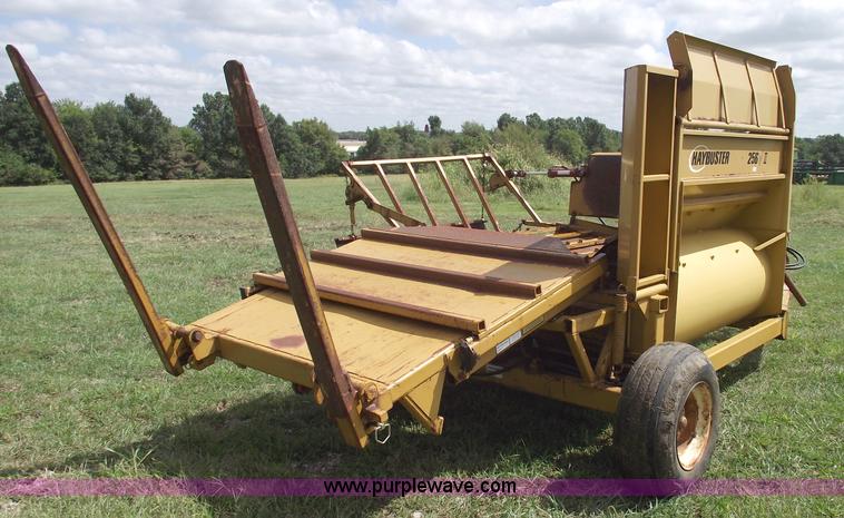 image for item 5842 2004 HayBuster 256 Plus II bale processor