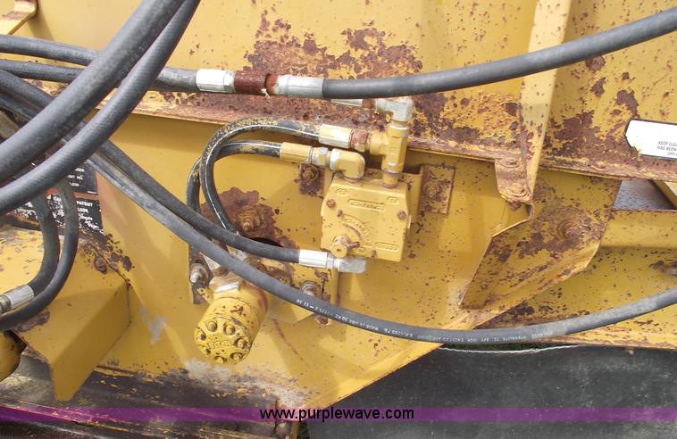 image for item 5842 2004 HayBuster 256 Plus II bale processor