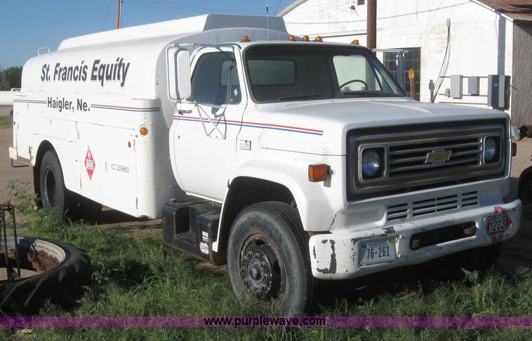image for item 6197 1985 Chevrolet 70 fuel truck