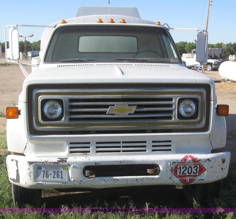 image for item 6197 1985 Chevrolet 70 fuel truck