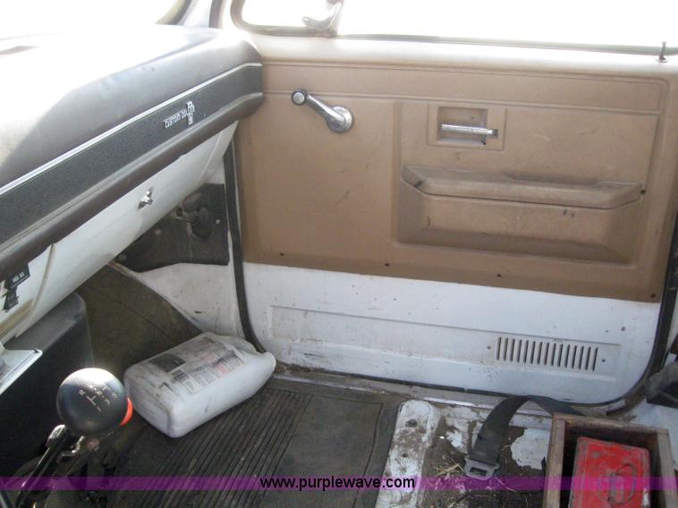 image for item 6197 1985 Chevrolet 70 fuel truck