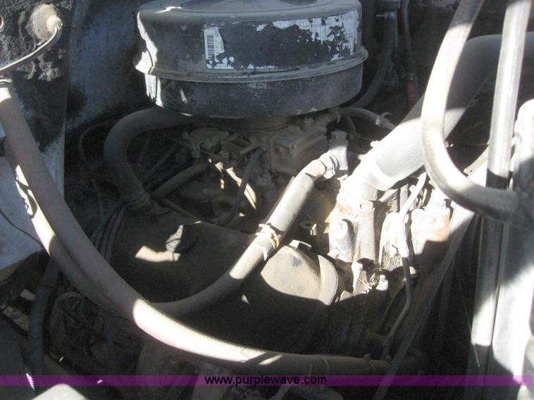 image for item 6197 1985 Chevrolet 70 fuel truck