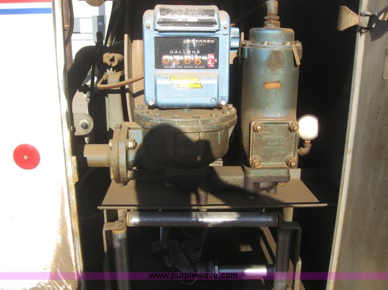 image for item 6197 1985 Chevrolet 70 fuel truck