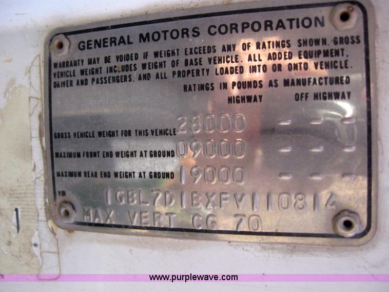 image for item 6197 1985 Chevrolet 70 fuel truck