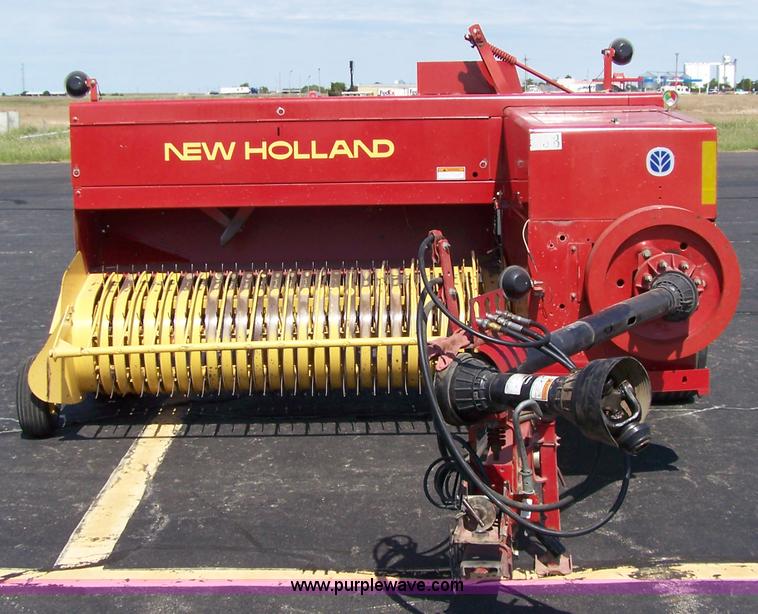 image for item 7339 New Holland 575 baler