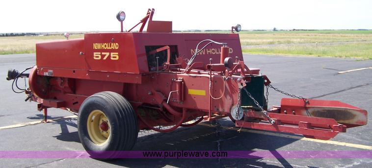 image for item 7339 New Holland 575 baler