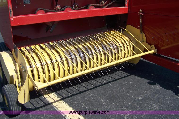 image for item 7339 New Holland 575 baler