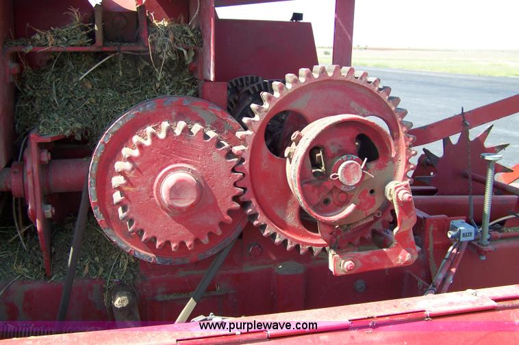 image for item 7339 New Holland 575 baler