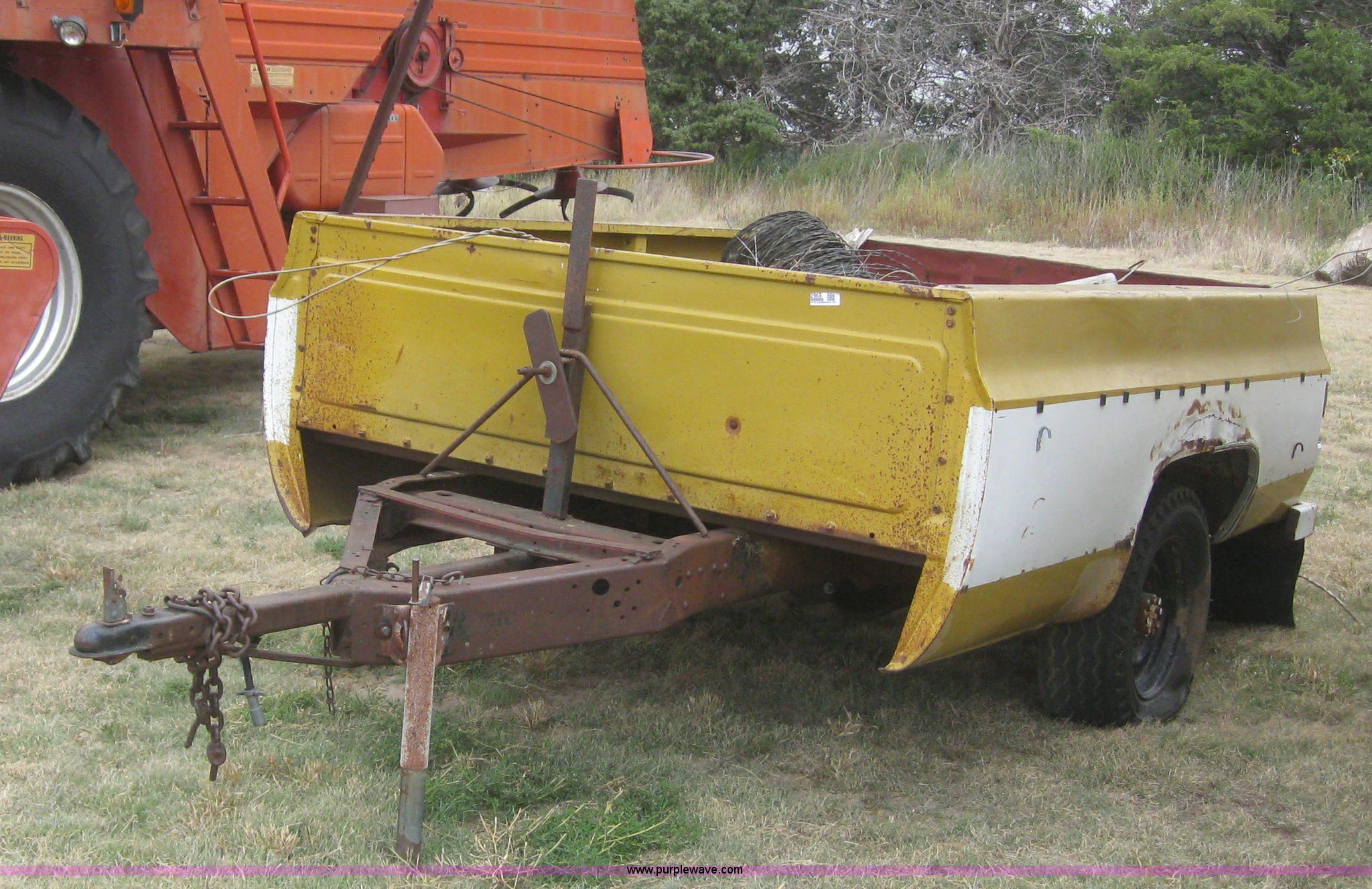 Pickup bed trailer in Dodge City, KS Item 2968 sold Purple Wave