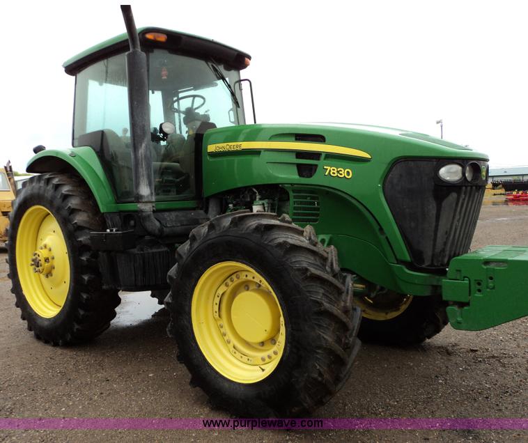 image for item 1801 2007 John Deere 7830 MFWD tractor