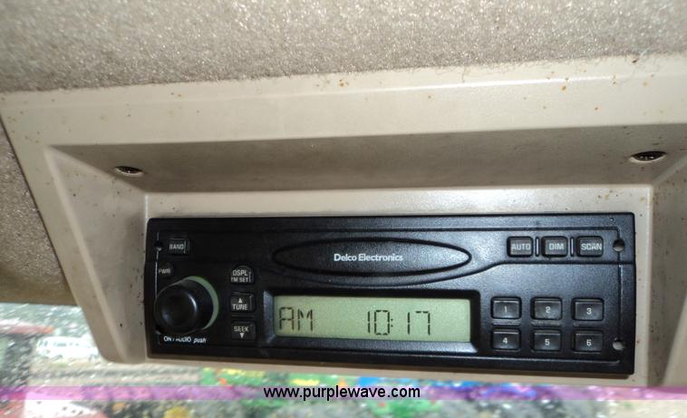 image for item 1801 2007 John Deere 7830 MFWD tractor