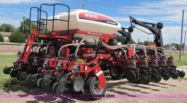 image for item 3138 White 8500 16R30 planter