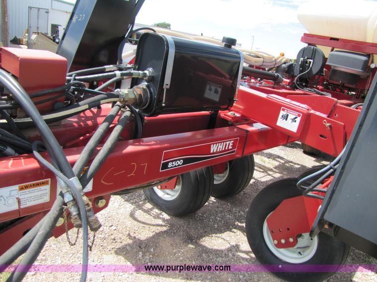 image for item 3138 White 8500 16R30 planter