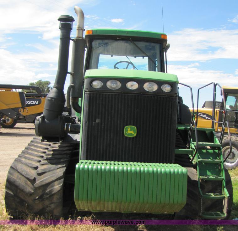 image for item 3139 2002 John Deere 9320T tractor