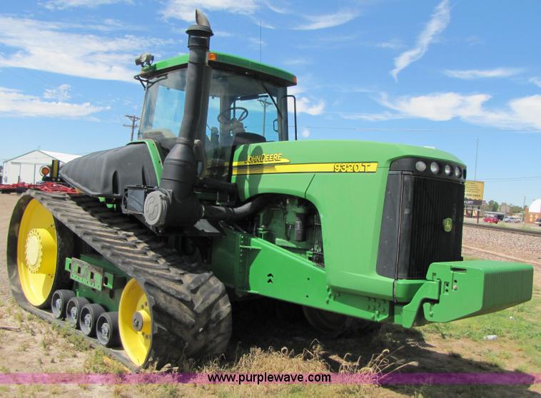 image for item 3139 2002 John Deere 9320T tractor