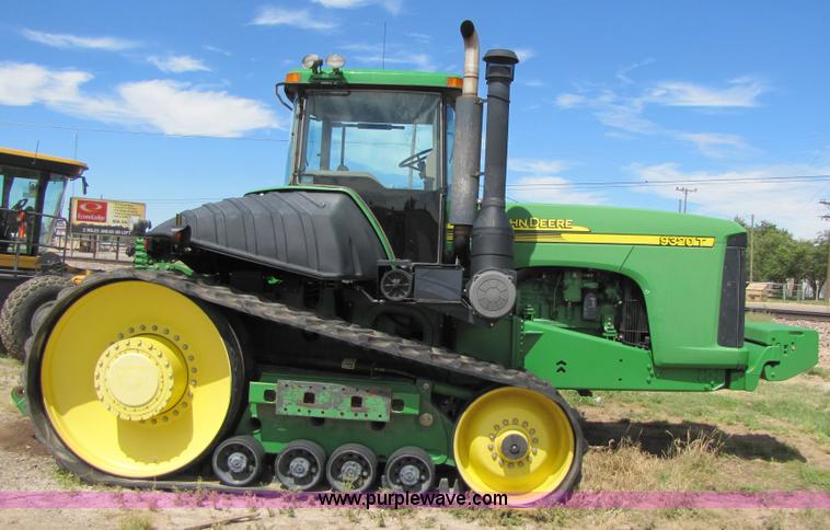 image for item 3139 2002 John Deere 9320T tractor