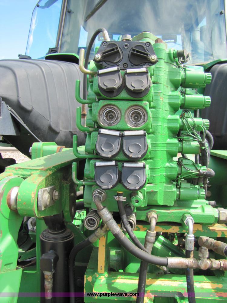 image for item 3139 2002 John Deere 9320T tractor