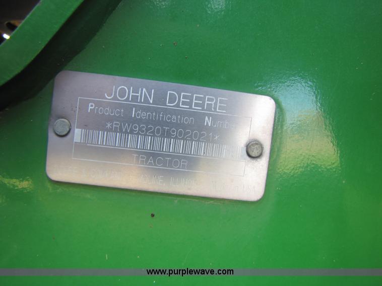 image for item 3139 2002 John Deere 9320T tractor