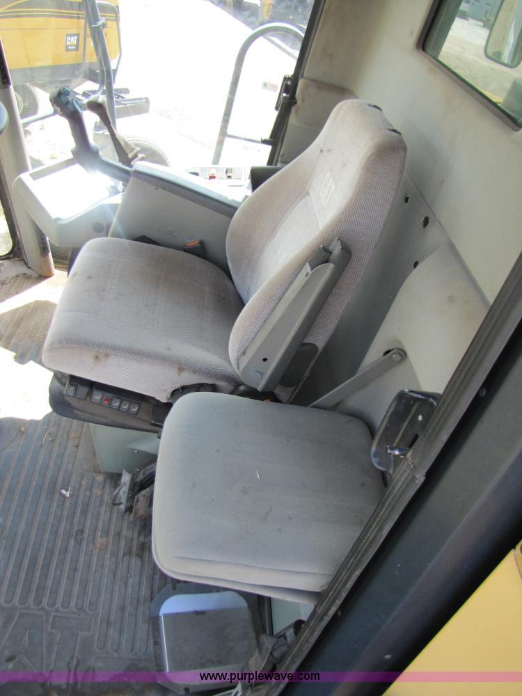 image for item 3140 1999 Caterpillar Lexion 480 RWA combine